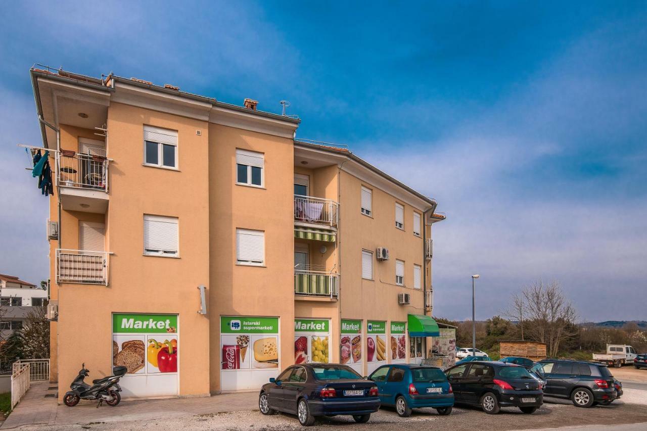 Apartment Bordeaux 29 Rovinj Exteriör bild