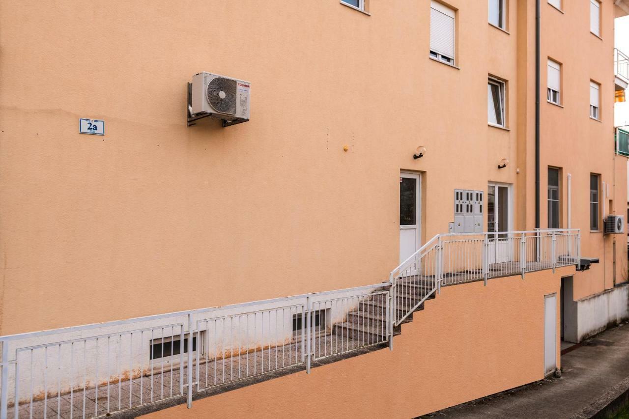 Apartment Bordeaux 29 Rovinj Exteriör bild
